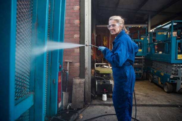Best Best Pressure Washing Companies  in Utica, OH