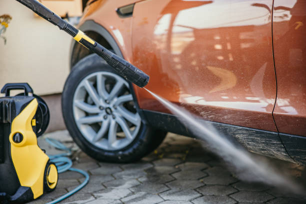 Why Choose Our Certified Pressure Washing Experts for Your Project Needs in Utica, OH?